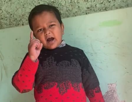 Varanasi News: 'मोदी जी! आप फर्जी चाय वाले हैं, आपको जनता माफ नहीं करेगी', वायरल हो रहा बच्चे का Video