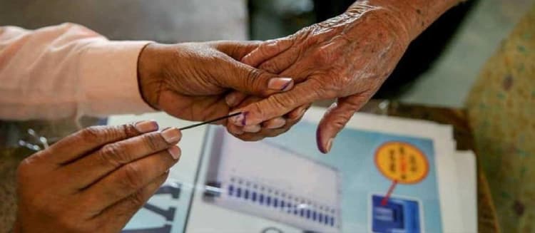 चुनाव में महिलाओं के मुद्दे