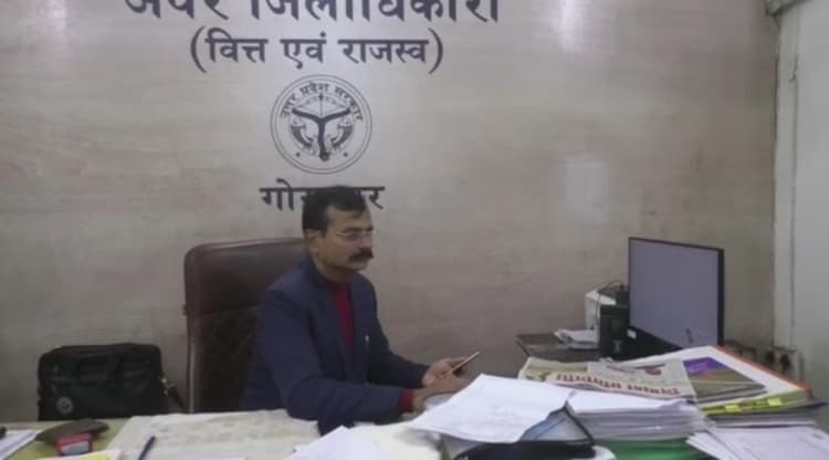 UP Chunav 2022: गोरखपुर में 4 फरवरी से नामांकन होगा शुरू, चप्पे-चप्पे पर रहेगी सुरक्षा व्यवस्था