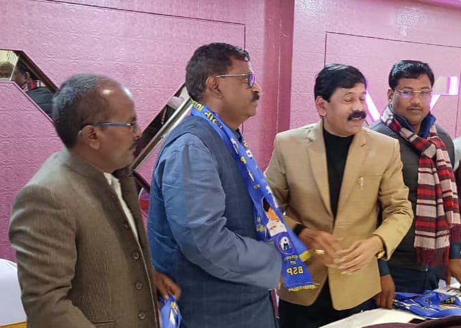 BJP छोड़ने के बाद निवर्तमान विधायक अजय कुमार ने BSP की ली सदस्यता, बारा से एक बार फिर ठोकेंगे ताल