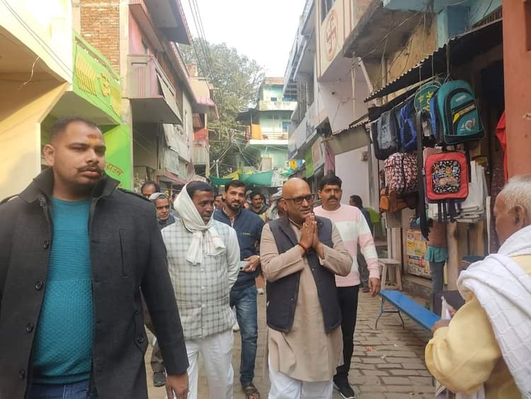 UP Election 2022: पूर्व विधायक अजय राय की मुश्किलें बढ़ीं, राजद्रोह समेत इन धाराओं में दर्ज हुआ मुकदमा