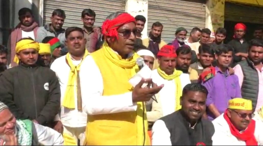 सुभासपा प्रमुख ओमप्रकाश राजभर समेत 16 पर मुकदमा दर्ज, मामूली सी बात पर हुई क्रॉस FIR