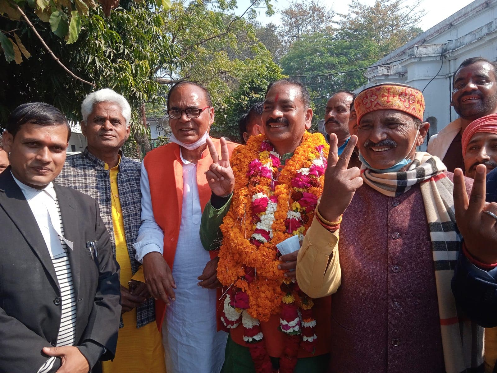 UP Chunav 2022: फूलपुर से प्रवीण पटेल और मुर्तजा सिद्धिकी ने किया नामांकन