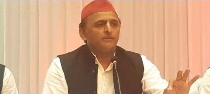 भाजपा की डबल इंजन सरकार ने युवाओं से छीन लिया रोजगार, सपा जीतेगी 400 सीट: अखिलेश यादव