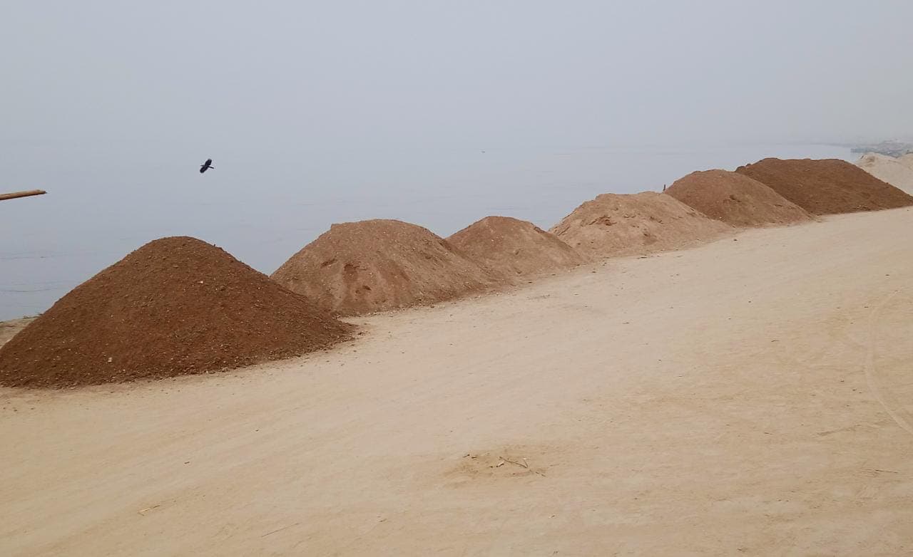 Prayagraj News: पुलिस चुनाव में व्यस्त, तो माफिया अवैध खनन में मस्त, कब होगी कार्रवाई?