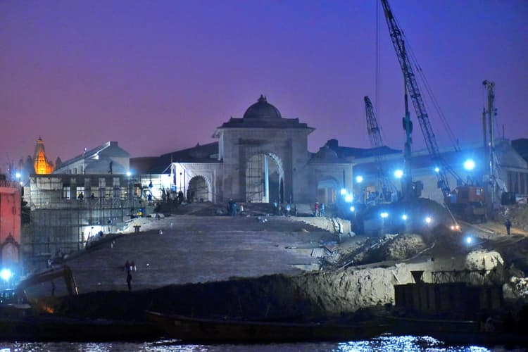 महाशिवरात्रि तक निखर जाएगा काशी विश्वनाथ धाम, नावों को ललिता घाट से जोड़ने के लिए रूट निर्धारण