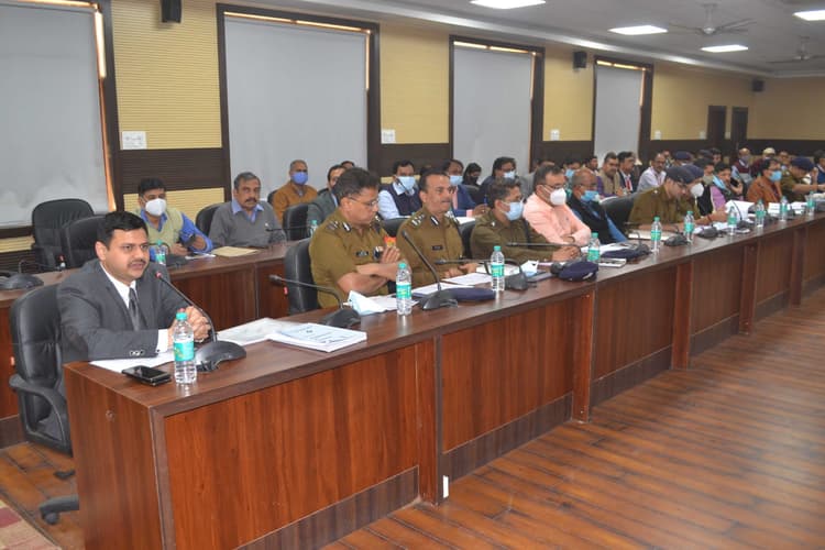 UP Chunav 2022: वाराणसी में नामांकन प्रक्रिया पूरी, 21 फरवरी के बाद आवंटित होगा चुनाव निशान