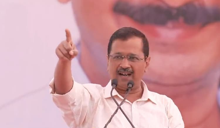 'गिरफ्तार होने के बाद भी सीएम बने रहे अरविंद केजरीवाल', AAP विधायकों ने किया...