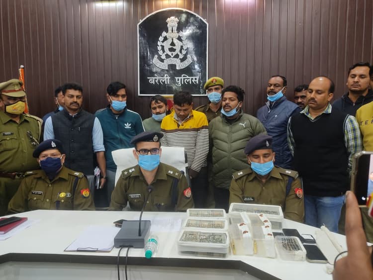 Bareilly News: उद्यमी की हत्या के चार आरोपी गिरफ्तार, 8 किलो सोना बरामद, इस तरह वारदात को दिया अंजाम
