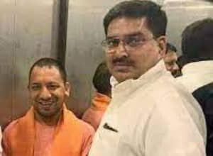 बीजेपी प्रत्याशी मयंकेश्वर शरण सिंह के खिलाफ चुनाव आयोग की कार्रवाई, 24 घंटे तक नहीं कर पाएंगे प्रचार