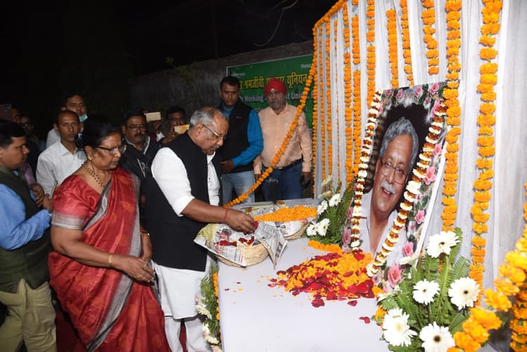 डिप्टी सीएम तारकिशोर प्रसाद और रेणु देवी ने   शैलेंद्र दीक्षित को दी श्रद्धांजलि