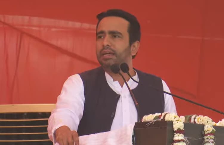 UP Election 2022: वाराणसी में BJP पर जमकर बरसे चौधरी जयंत सिंह, CM योगी को कहा- बाबा मोगैंबो वाले