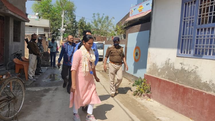 बिहार में एक साथ भोजपुर के पूर्व थानेदार और औरंगाबाद के प्रधान लिपिक के घर EOU का छापा