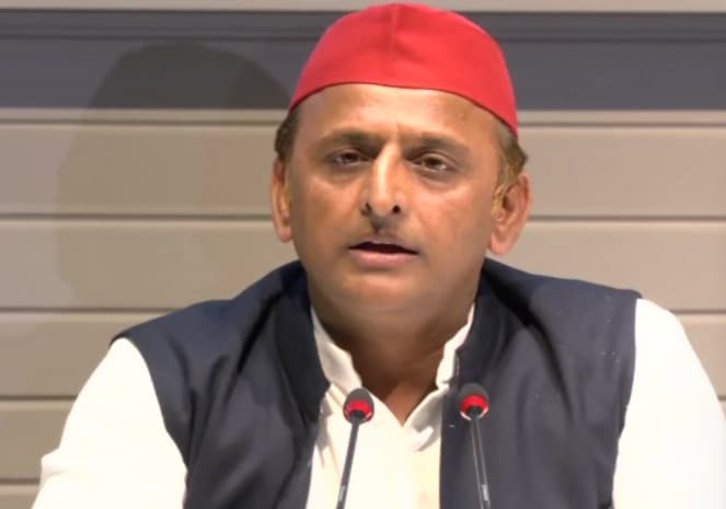 UP Election 2022: अखिलेश यादव ने सीएम योगी पर लगाए गंभीर आरोप, कहा- डीएम को फोन कर कह रहे हैं...