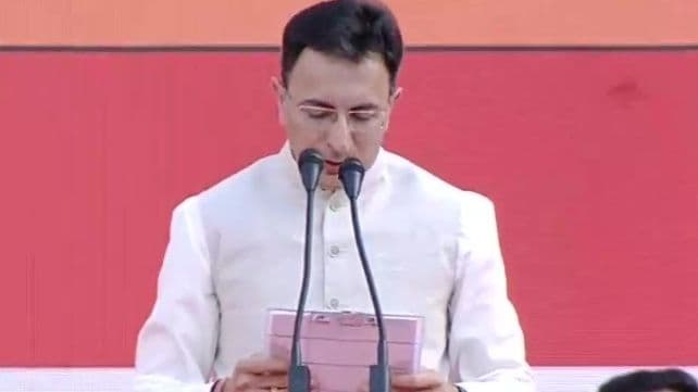 Yogi Adityanath Oath Ceremony : जितिन प्रसाद फिर बने कैबिनेट मंत्री, ऐसा रहा है सियासी सफर