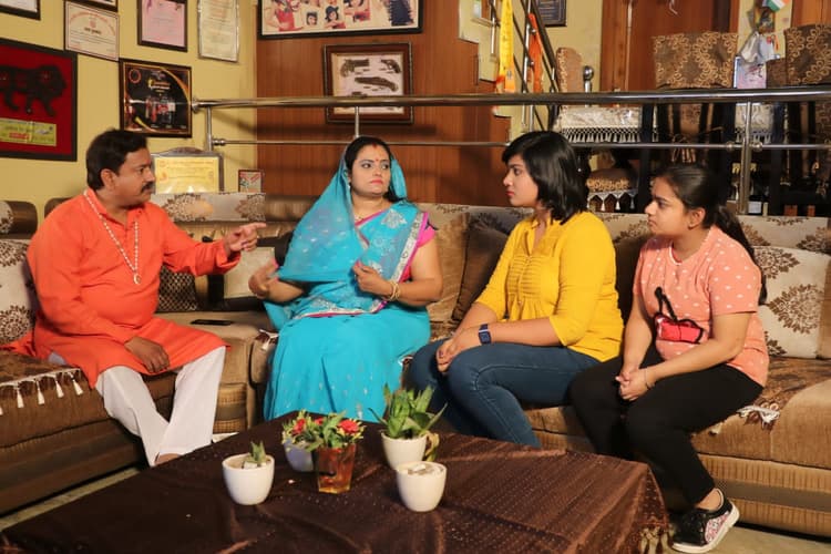 अलीगढ़ में Mumbai to Agra फिल्म की शूटिंग शुरू, ऑलिवुड की हुई शुरुआत