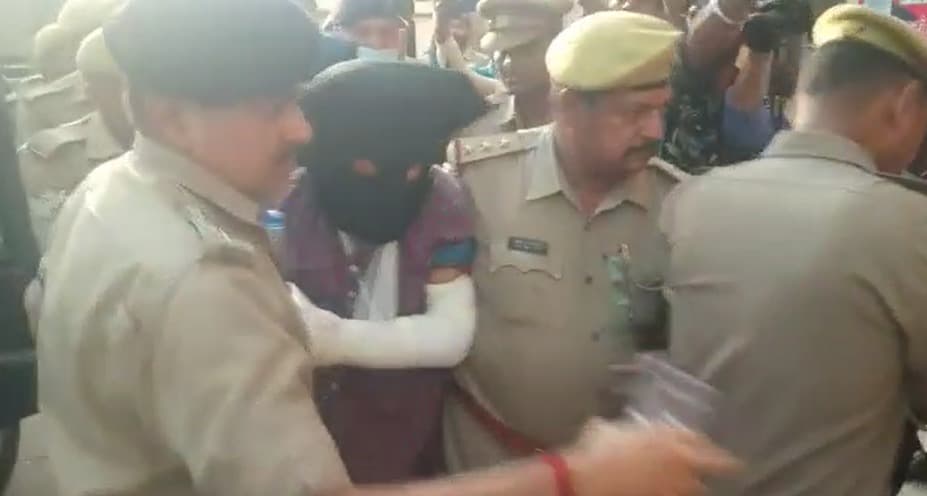 Gorakhnath Temple Attack: एटीएस की हिरासत में एक और संदिग्ध, जाकिर नाईक से प्रभावित था मुर्तजा