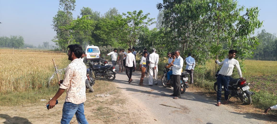 Bareilly News: खेत में मिले गोवंश के अवशेष, योगी सेना ने दी आंदोलन की चेतावनी