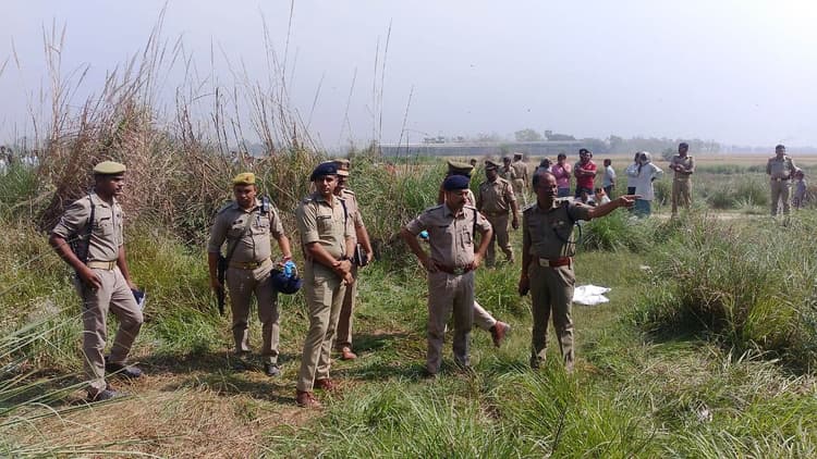 Gorakhpur News: झाड़ियों में मिला 6 वर्षीय बच्चे का शव, परिवार का था इकलौता चिराग