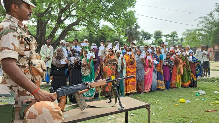 Bochaha By Election Voting 2022 : बोचहां में 59.20% मतदान, आयोग ने कहा- शांतिपूर्ण चुनाव संपन्न