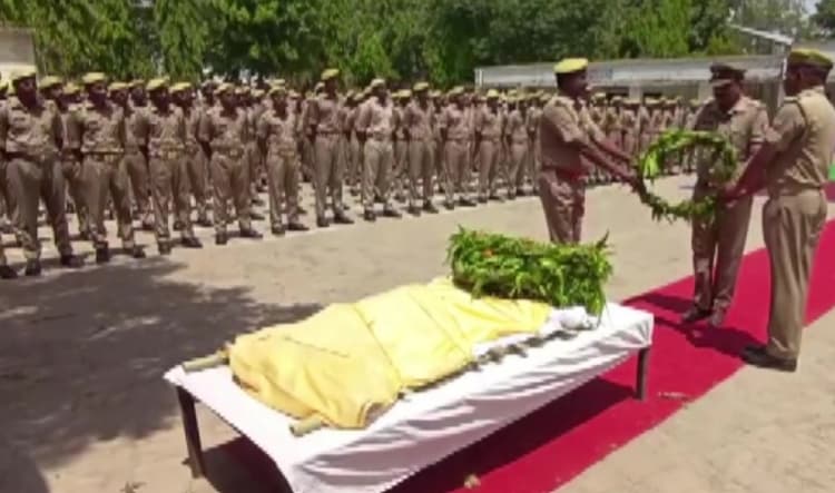 पुलिस विभाग में 10 साल तक सेवा देने वाले 'वीकॉन' का निधन, राजकीय सम्मान के साथ गई अंतिम विदाई