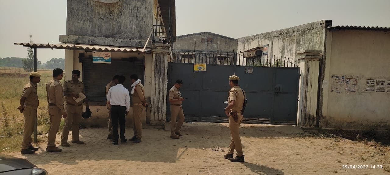 Gorakhpur News : मासूम का सिर मिलने से इलाके में दहशत का माहौल, पुलिस को बलि और रंजिश में हत्या का अंदेशा