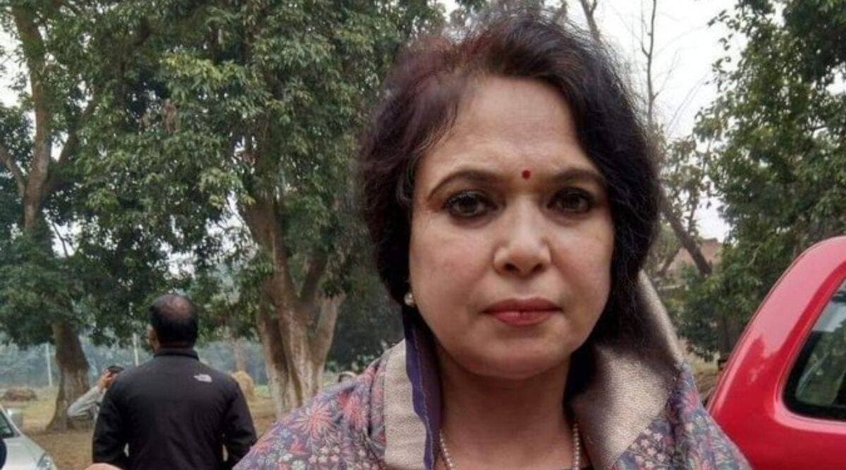 बेतियाः BJP MLA रश्मि वर्मा का रिश्तेदार संग मारपीट का VIDEO सोशल मीडिया पर वायरल