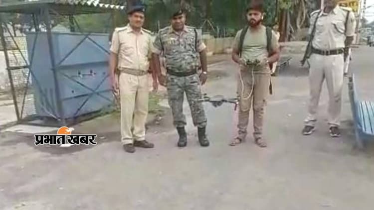 गोपालगंजः चप्पे-चप्पे पर पुलिस, इंटरनेट सेवा बंद,18 लोग पुलिस हिरासत में, धारा 144 लागू,