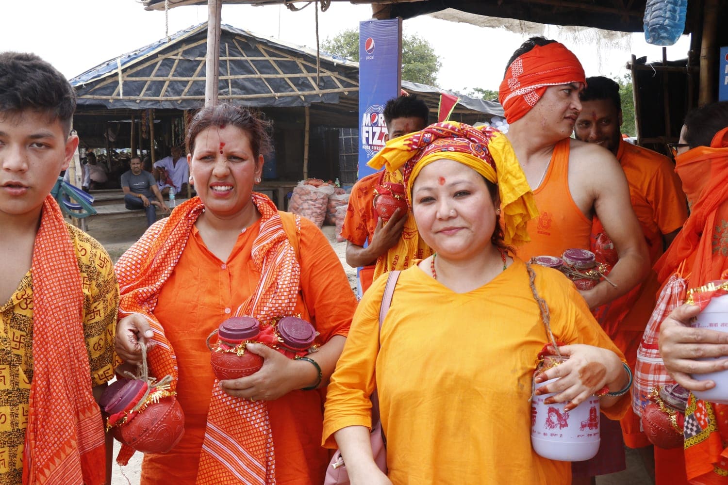 Shravani Mela 2022: बाबा के दर्शन के लिए देश के कोने- कोने से पहुंचे श्रद्धालु, देखिए फोटो