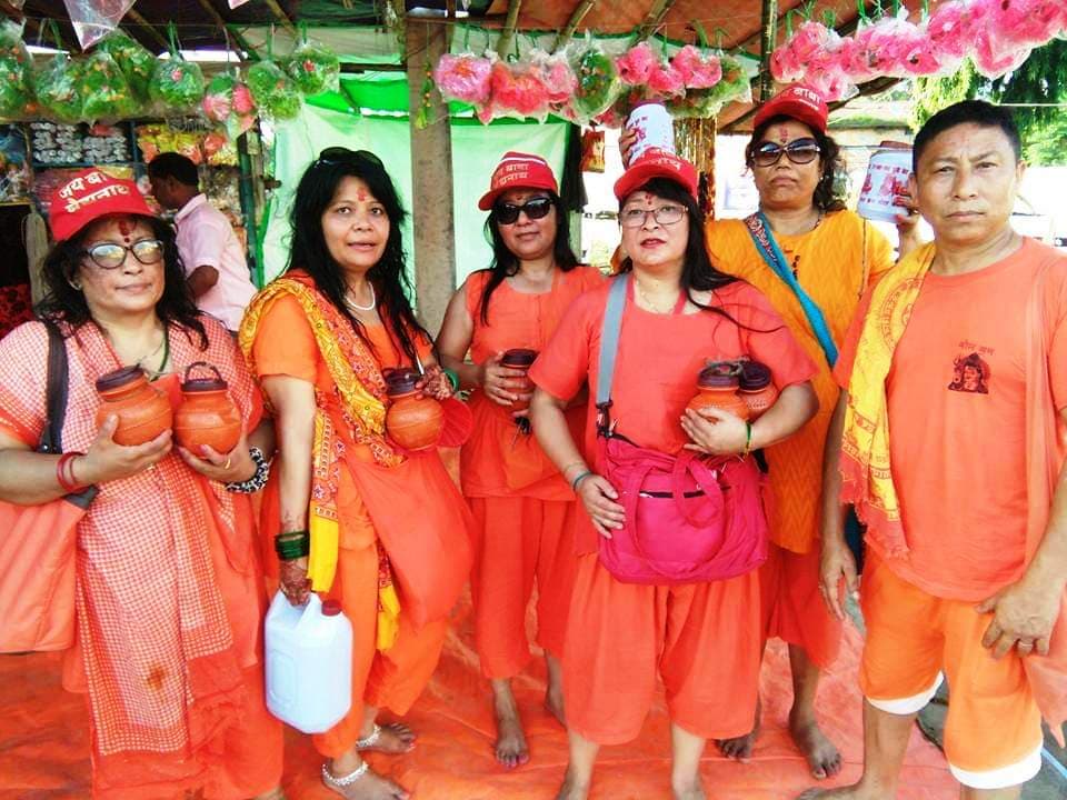 Sawan Mela 2022: श्रावणी मेला की पहली सोमवारी पर एक लाख कांवरिया गंगाधाम से रवाना हुए बाबाधाम