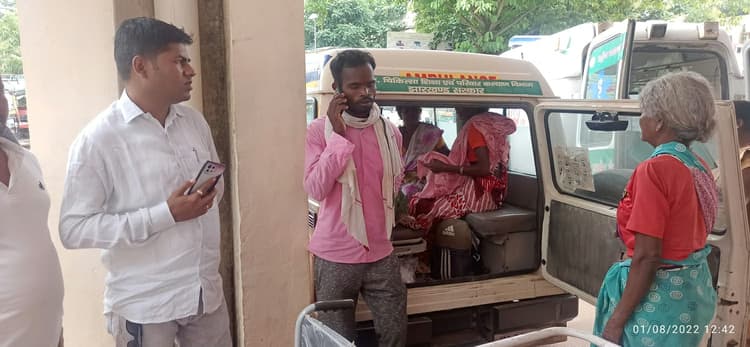 Jharkhand: अस्पताल में महिला व गर्भ में पल रहे बच्चे की मौत, परिजनों ने लगाया लापरवाही का आरोप