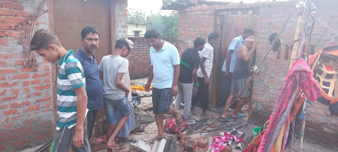 सीवान में गैस रिसाव से लगी आग, एक परिवार के 7 लोग झुलसे, रोहतास में अपराधियों ने युवक को मारी गोली