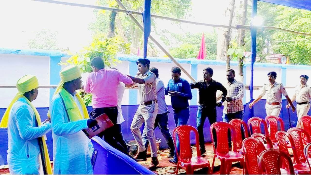 Video: B N Mandal university के दीक्षांत समारोह में रा्यपाल वापस जाओ के लगे नारे, नौ छात्र पुलिस हिरासत