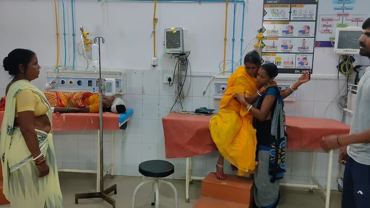 Bihar: जमुई में कांवरियों से भरा ऑटो अनियंत्रित होकर पलटा, 9 श्रद्धालु गंभीर हालत में जख्मी, 1 पटना रेफर