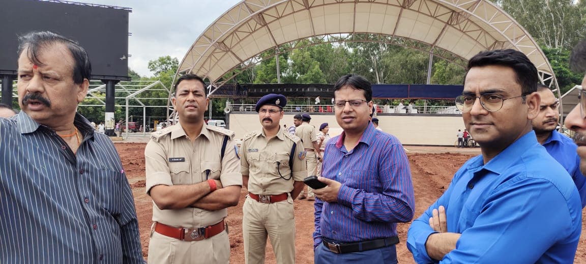 Independence Day 2022: रांची के मोरहाबादी मैदान में हुई फुल ड्रेस रिहर्सल, SSP और DC रहे मौजूद