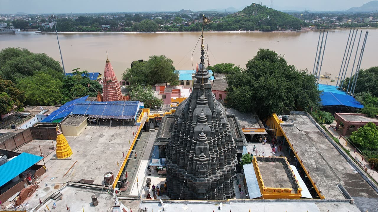 Pitru paksha 2022: सर्वपितृ श्राद्ध आज,पितरों की कृपा से व्यापार, शिक्षा में आयेगी समृद्धि, जानें विधि