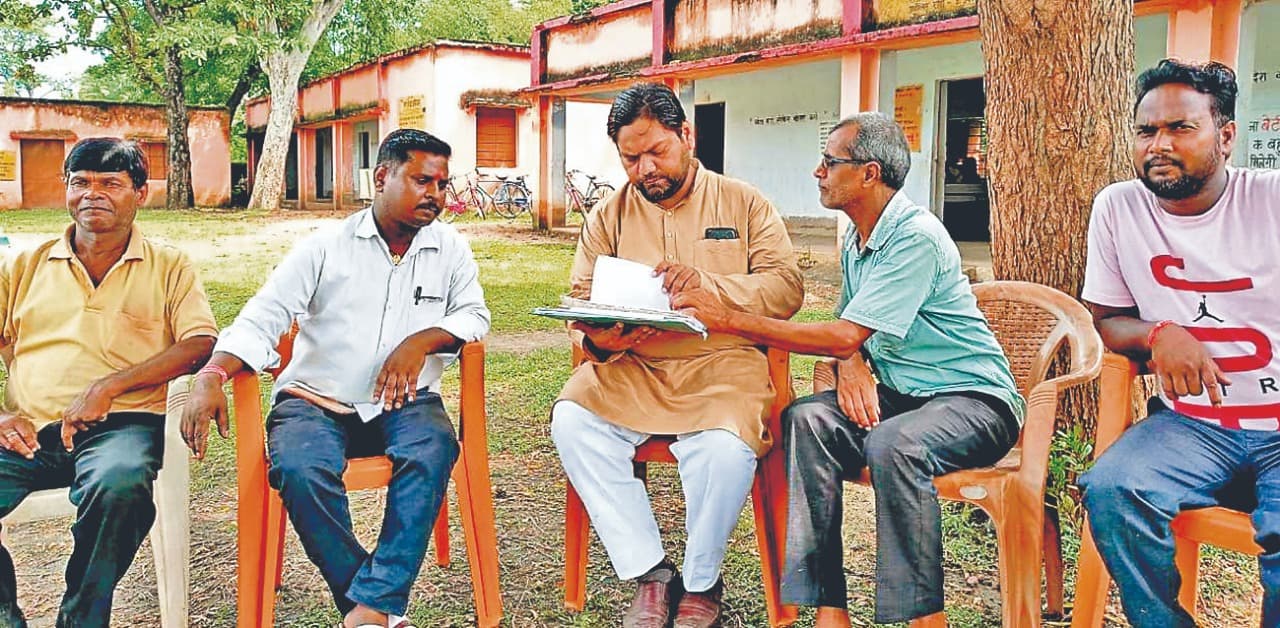 बोकारो के उत्क्रमित बालिका मध्य विद्यालय भोंड्रो में 14 दिनों से बच्चों को नहीं मिला MDM