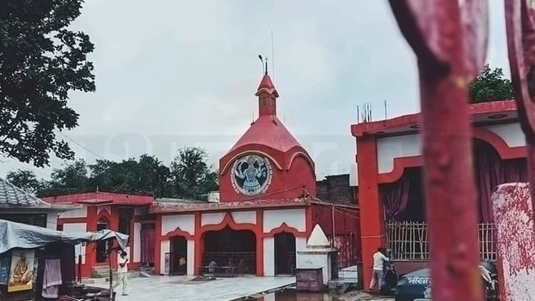 Durga puja 2022: बिहार के इस मंदिर में होती है अनोखी तंत्र साधना, जानें बलि के बाद क्या का लगता है भोग