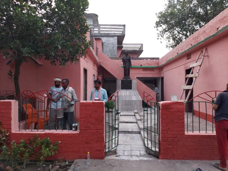 बिहार के इस गांव की तीन दिनों में बदल गई तस्वीर, जानें, फुलवरिया से क्या है लालू की बहू 
का कनेक्शन