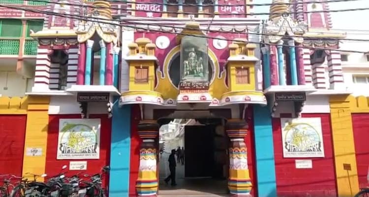 गीता प्रेस में फिर लौटी रौनक, पिछले 5 महीने में टूटा 98 साल का रिकॉर्ड, बढ़ी धार्मिक पुस्तकों की डिमांड