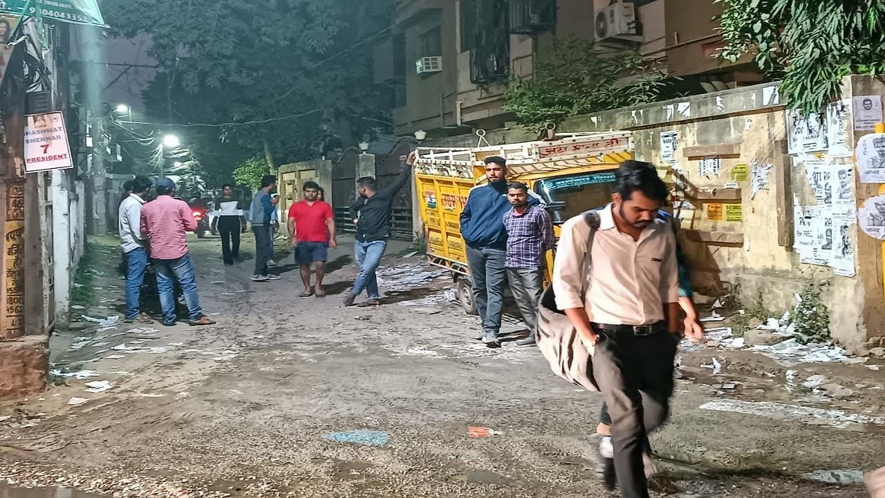 PU Student Union Election: गर्ल्स हॉस्टल के बाहर लगा समर्थकों का जमावड़ा, लड़कियों ने कही दी बड़ी बात