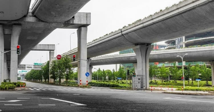 पटनाः बेली रोड पर चारों तरफ बेरोकटोक दौड़ सकेंगी गाड़ियां, जानिए कब से चालू हो रहा लोहिया पथ चक्र का अंडरपास