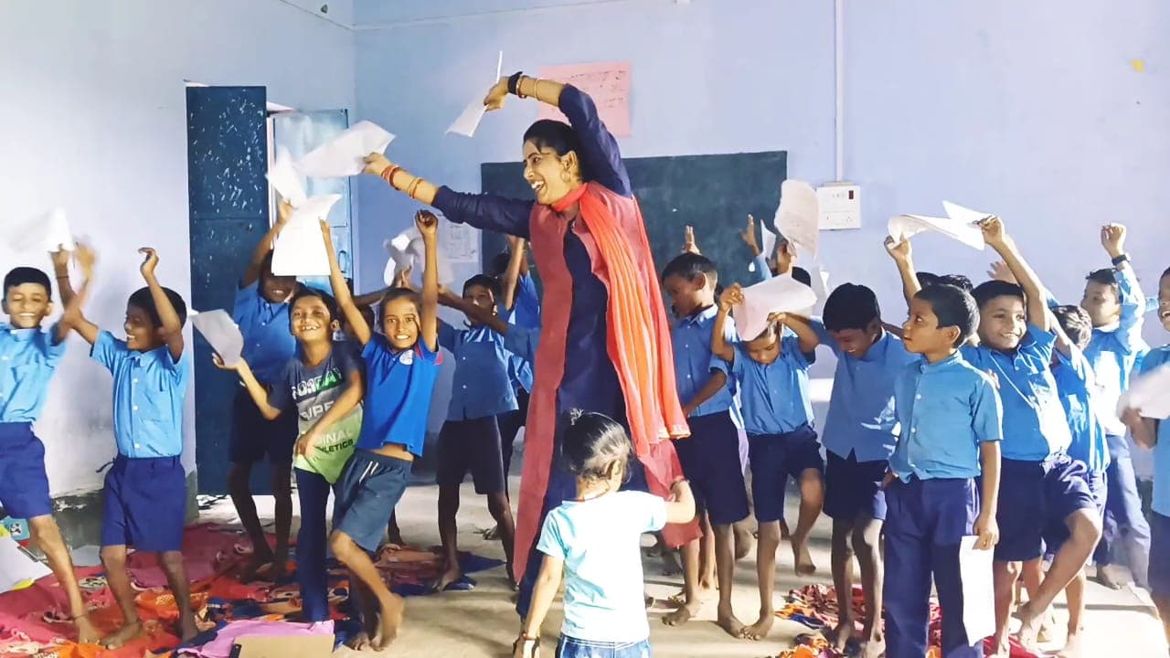 Video: 'चहक' से चहकी सरकारी स्कूल की शिक्षिका, नई दिल्ली तक पहुंची खुशबू की गतिविधियों की धूम