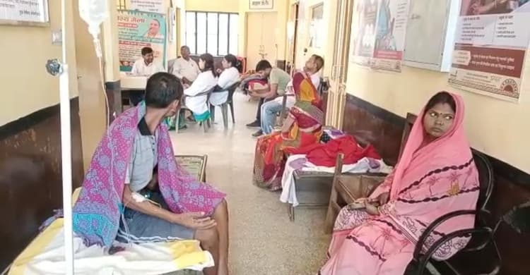 Gorakhpur News: गोरखपुर में डायरिया और डेंगू का कहर जारी, अस्पताल में बड़ी संख्या में पहुंच रहे मरीज