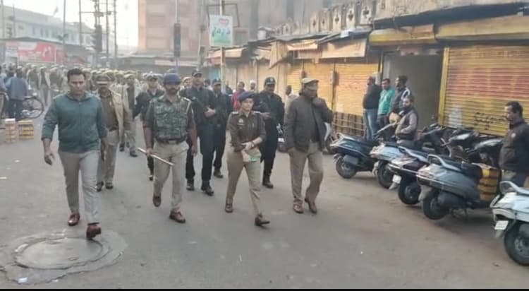 Agra News: आज शाही जामा मस्जिद के आसपास का क्षेत्र बना छावनी, अलर्ट मोड पर पुलिस