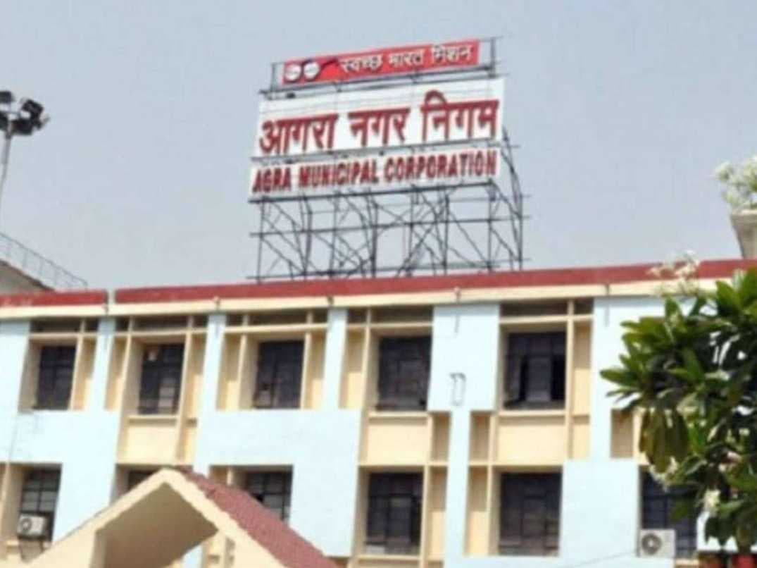यूपी निकाय चुनावः आगरा में पहले दिन नहीं खुला नामांकन का खाता, बिके 234 पर्चे, 4 मई को होगा मतदान