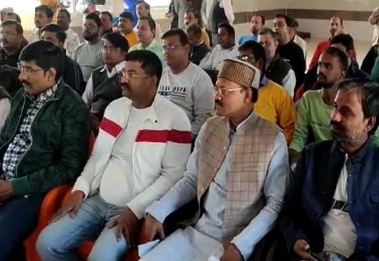 Gorakhpur News: जीएसटी छापेमारी से व्यापारी भयभीत, आज मुख्यमंत्री योगी से करेंगे मुलाकात