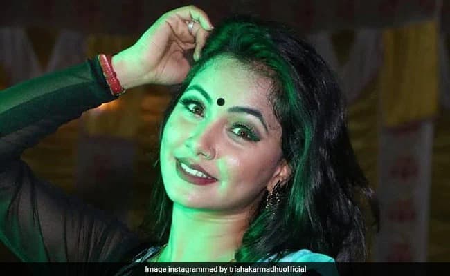 MMS Controversy के एक साल बाद बच्चे संग दिखी Trishakar Madhu, नीलकमल को टैग कर बोलीं- लइका तोहरे के पापा