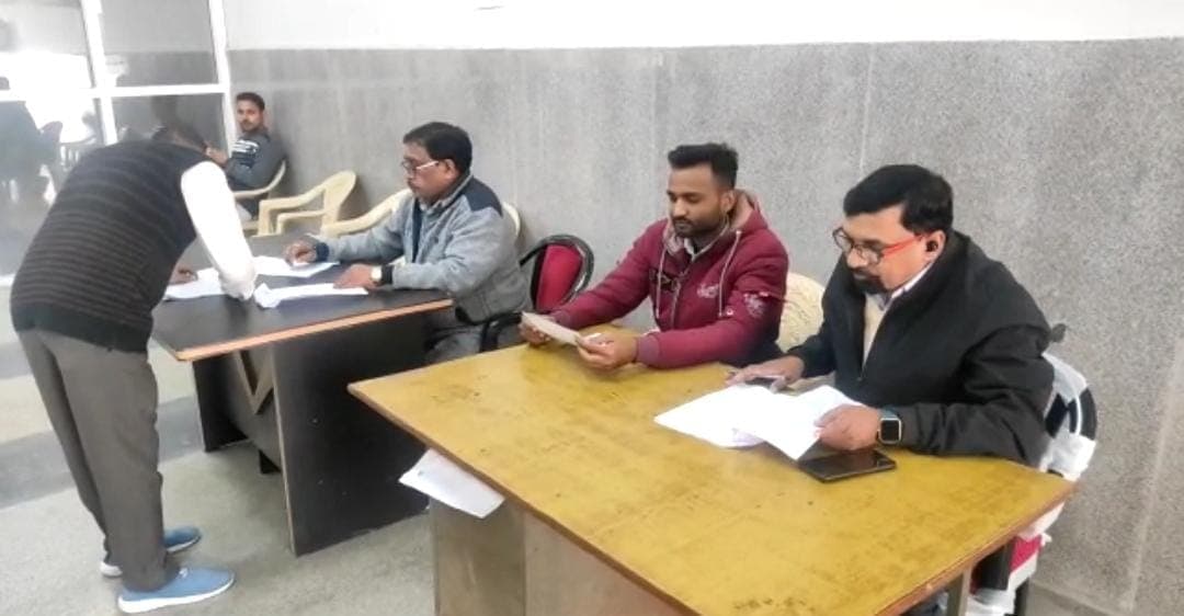 UP News: जीडीए महायोजना 2031 का आज अंतिम दिन, उपाध्यक्ष महेंद्र सिंह तंवर आपत्तियों पर कर रहे सुनवाई