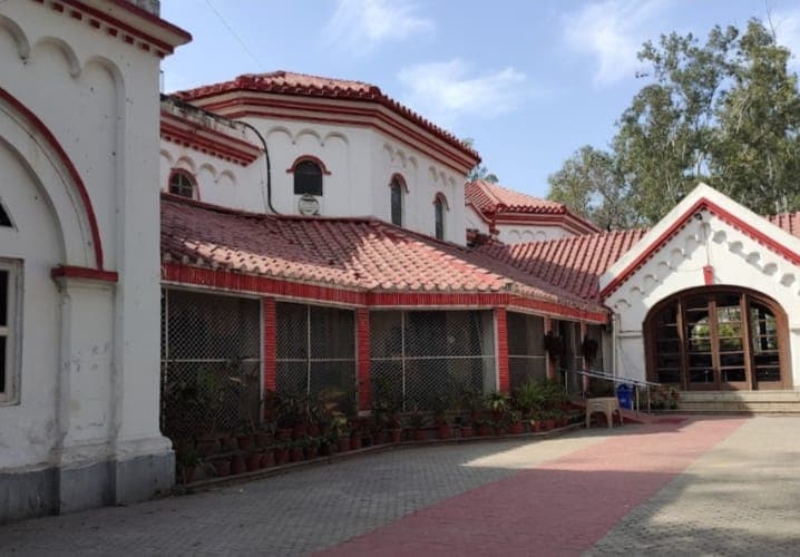 Bareilly: नए साल के जश्न पर पाबंदियों का पहरा, क्रिसमस और न्यू ईयर की पार्टी से पहले लेनी होगी परमिशन